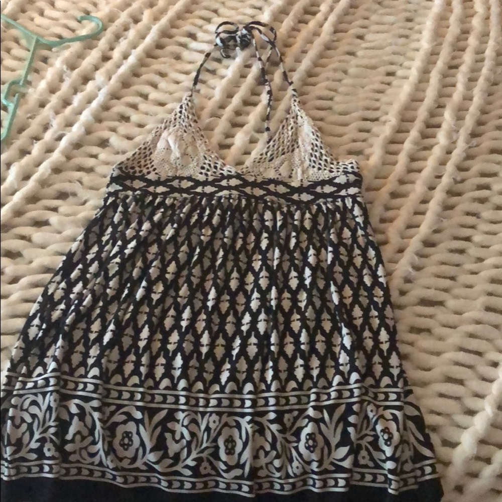 Black and white tank